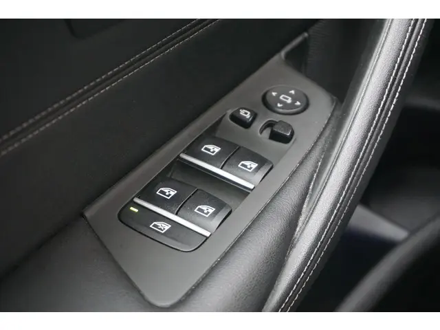 BMW 5 Serie 540i 2021 Benzine 33