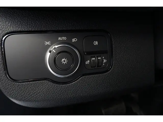 Mercedes-Benz Sprinter L2H2 2022 Diesel 21