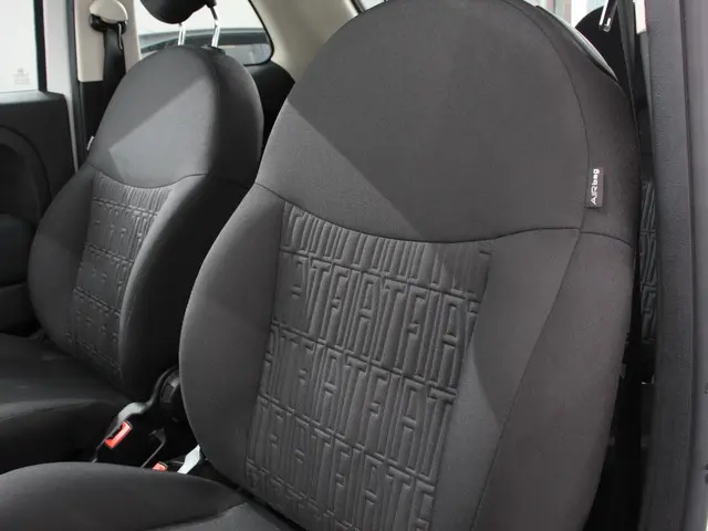 Fiat 500 1.0 Hybrid Dolcevita 2024 Benzine 10