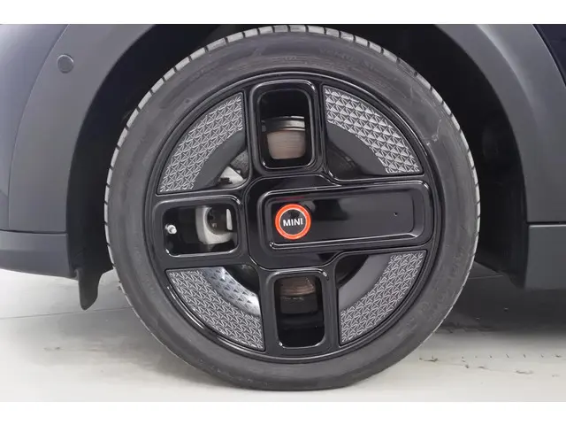 MINI Electric Mini Classic Blackline 2022 Elektrisch 15