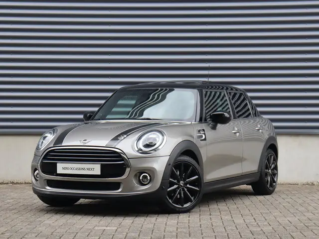 MINI 5-Deurs Cooper 2020 Benzine 36
