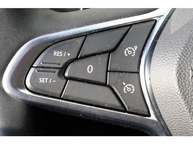 Renault Captur 1.3 TCe 140 Intens 2021 Benzine 15