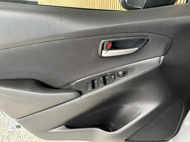 Mazda 2 1.5 SkyActiv-G 90 Homura 2024 Benzine 19