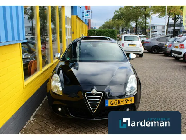 Alfa Romeo Giulietta 1.4 T Panorama Clima 2012 Benzine 19
