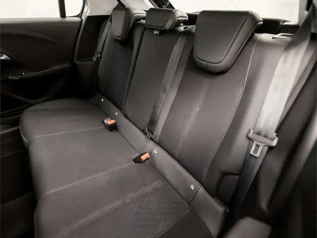 Opel Corsa 1.2 GS Line Sport 2021 Benzine 13