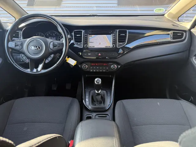 Kia Carens 1.6 GDi Business Pack 2014 Benzine 25