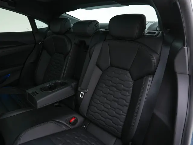 Audi e-tron GT 93 kWh AWD [ 3-Fase ] 2022 Elektrisch 30