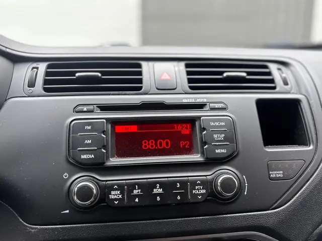 Kia Rio 1.2 CVVT Plus Pack 2012 Benzine 21