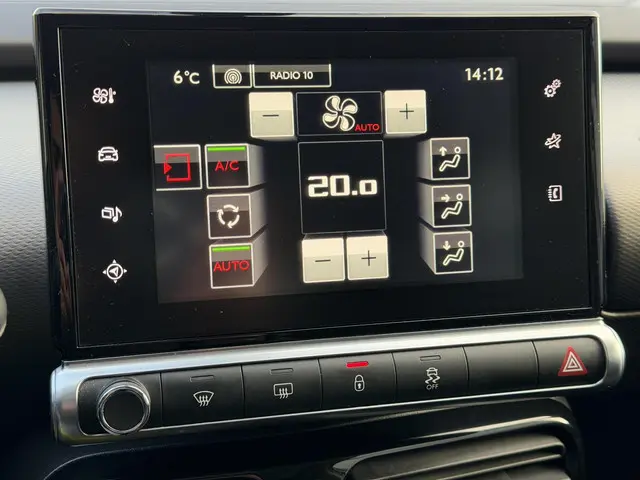 Citroën C4 Cactus 1.2 PureTech Shine 2016 Benzine 16