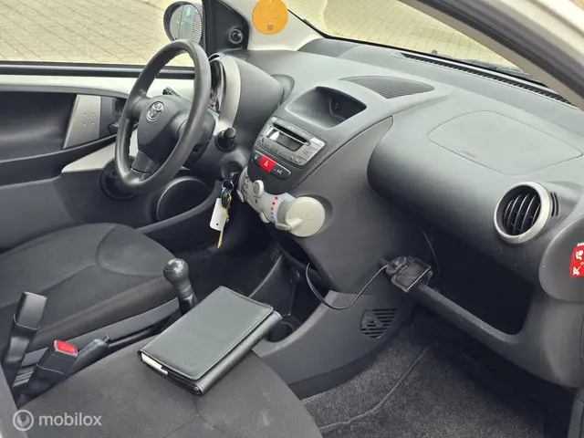 Toyota Aygo 1.0 VVT-i Now❄️Airco❄️Apk✅️ 2014 Benzine 12