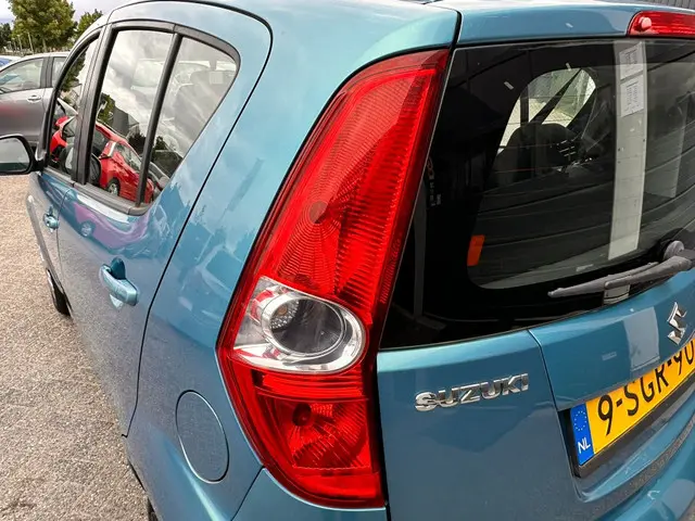 Suzuki Splash 1.0 VVT Comf. EASSS 2013 Benzine 9