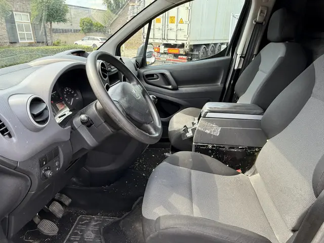 Peugeot Partner 120 1.6HDI 75 PROFIT+ 2018 Diesel 10