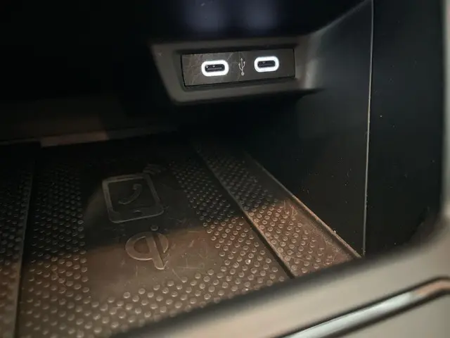 Volkswagen Polo 1.0 TSI Life Business 2022 Benzine 23