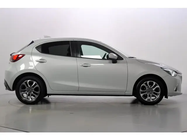 Mazda 2 1.5 90pk Automaat GT-M 2019 Benzine 13