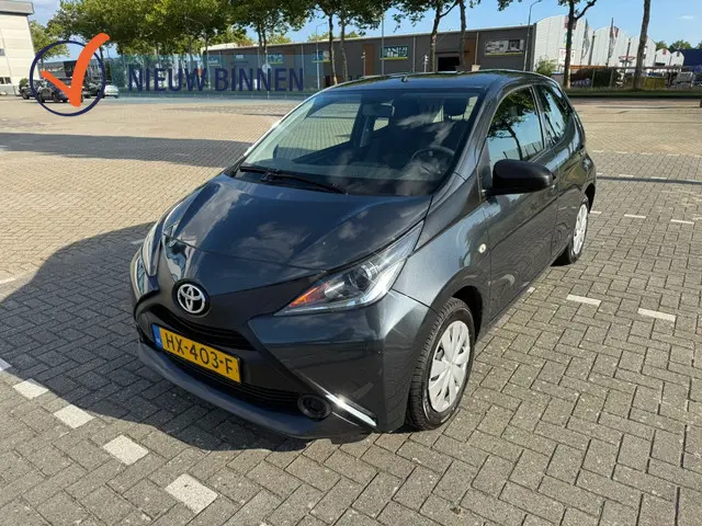 Toyota Aygo 1.0 VVT-i x-now 2016 Benzine