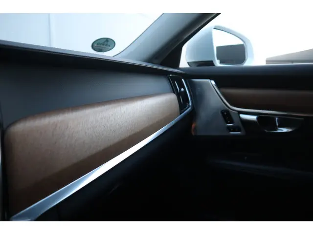 Volvo V90 2.0 T8 AWD Inscription 2019 Hybride Benzine 45