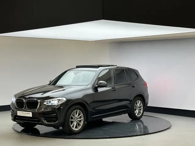 BMW X3 xDrive30i High Executive 2018 Benzine 30