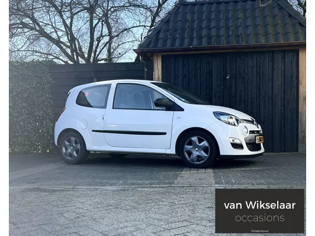 Renault Twingo 1.2 16V Parisienne 2014 Benzine
