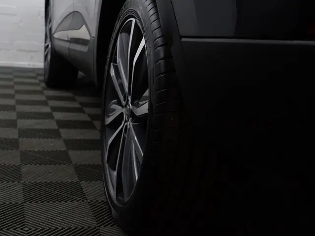 Renault Kadjar 1.2 TCe Bose Aut- 2018 Benzine 28