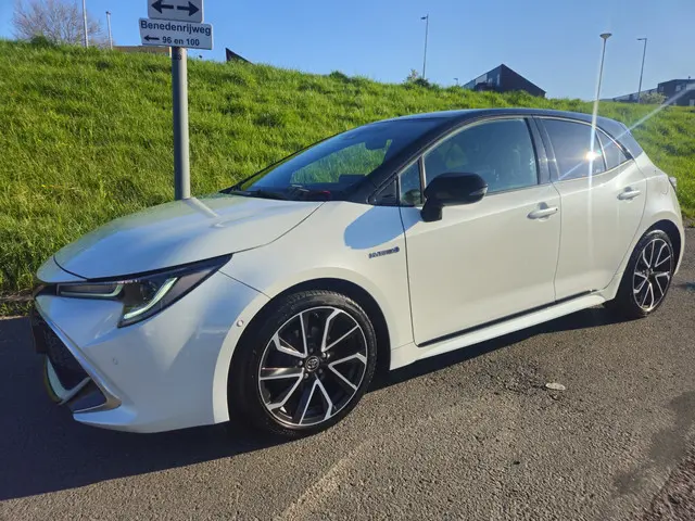 Toyota Corolla 2