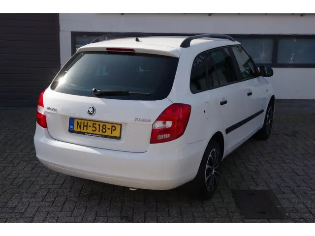 Škoda Fabia Combi 1.2 Arctic 2014 Benzine 16
