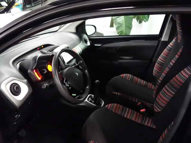 Citroën C1 1.2 e-VTi Airscape Shine 2016 Benzine 16