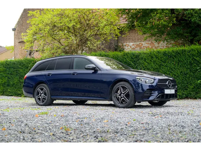 Mercedes-Benz E-Klasse 300 e AMG 2020 Hybride Benzine 26