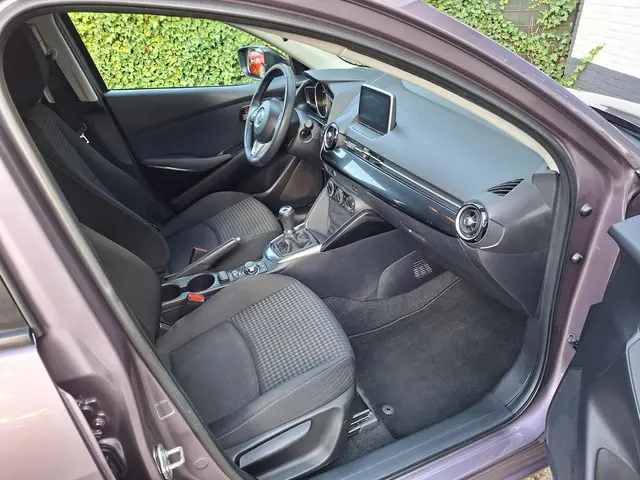 Mazda 2 1.5 Skyactiv-G TS+ 2015 Benzine 14