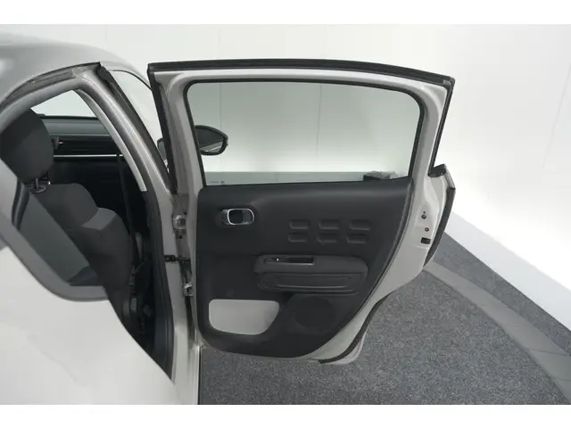Citroën C3 PureTech 82 S&S Feel Edition 2021 Benzine 61