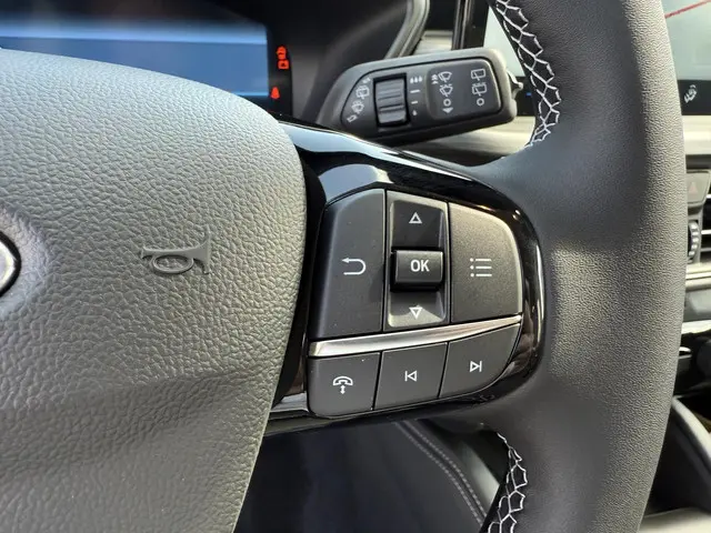 Ford Kuga 2.5 PHEV Active X 2025 Hybride Benzine 14