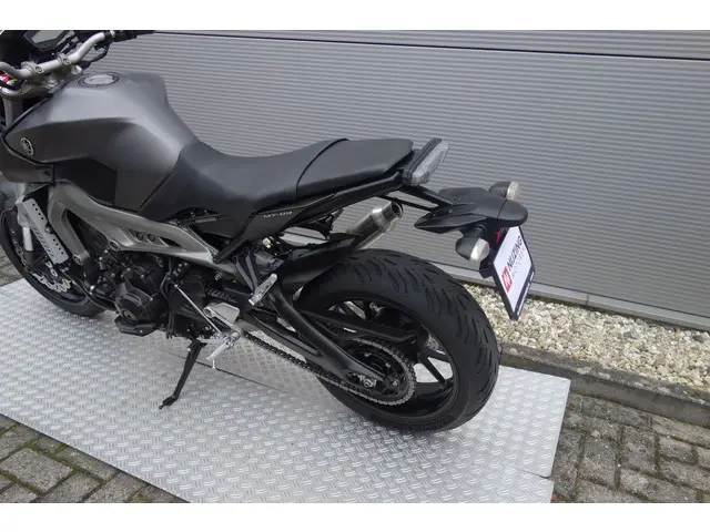 Yamaha MT 09 ABS 2014 Benzine 16