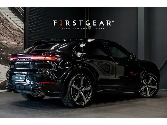 Porsche Cayenne 2