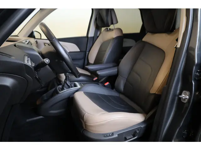 Citroën C4 Picasso PT 130 Exclusive 2016 Benzine 34