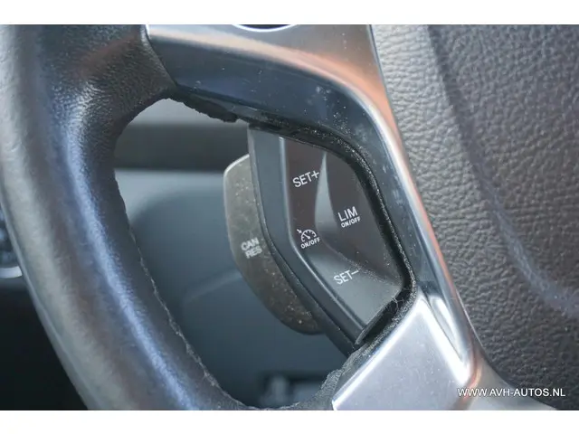 Ford Transit 350 2.2 TDCI L3H3 Ambiente 2015 Diesel 18