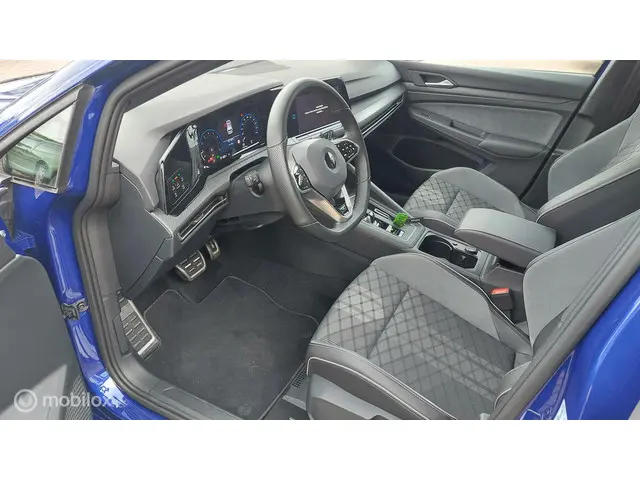 Volkswagen Golf 1.5 eTSI R-Line Business+ 2022 Benzine 9