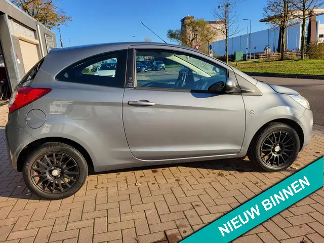 Ford Ka 1.2 Champions Edition start/stop 2012 Benzine 8