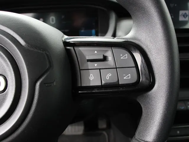 Jeep Avenger Longitude 54 kWh 2024 Elektrisch 20