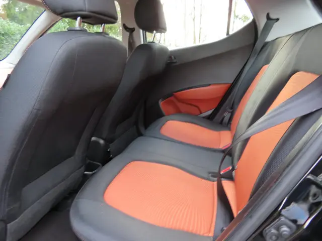 Hyundai i10 1.0i i-Motion Comfort Plus 2016 Benzine 12