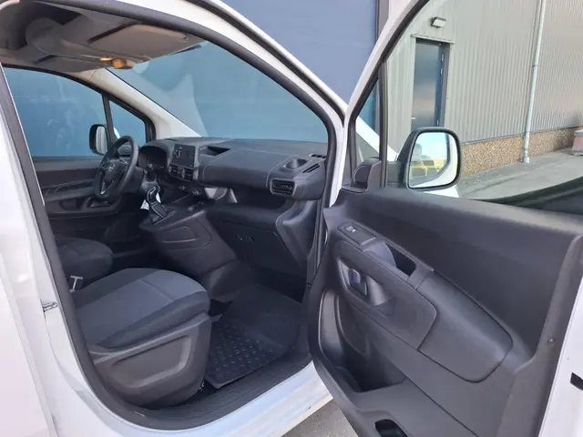 Opel Combo 1.6D L1H1 Edition 2019 Diesel 28