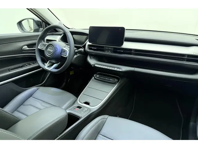 Jeep Avenger 1.2 e-Hybrid Summit 2025 Hybride Benzine 16