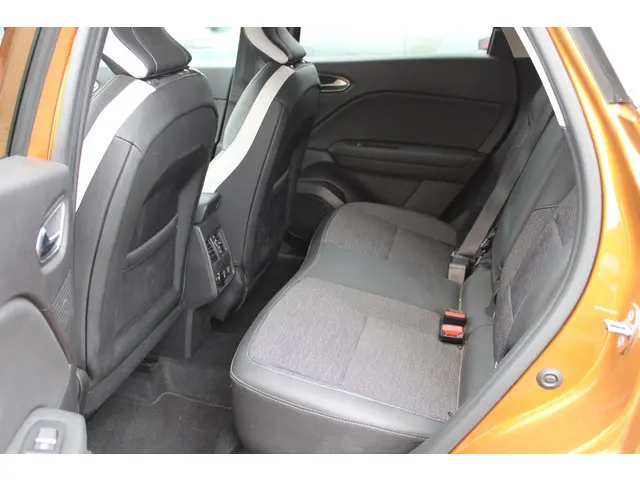 Renault Captur TCe 100 Intens 2020 Benzine 17