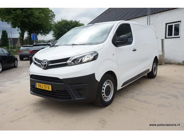 Toyota ProAce Worker 2.0 D-4D Live 2022 Diesel