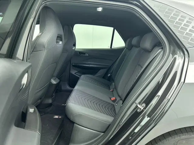 CUPRA Born Essential 62 kWh 2023 Elektrisch 25