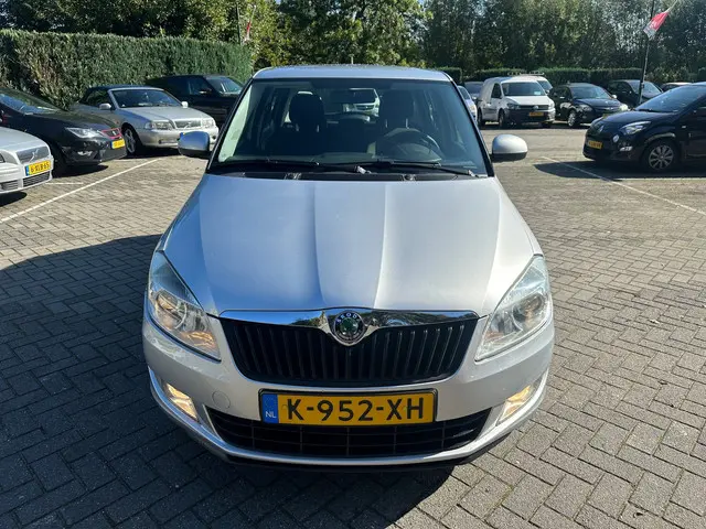 Škoda Fabia 1.2 Comfort , 5 deurs , airco 2013 Benzine 17