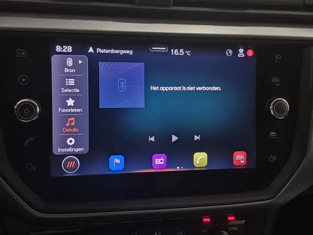 SEAT Arona 1.0 TSI Style Business Intense 2021 Benzine 12