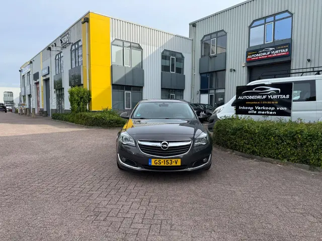 Opel Insignia 2