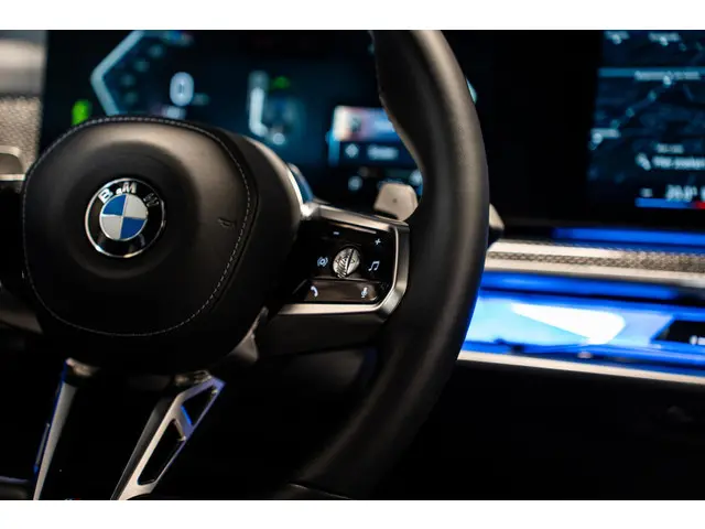 BMW 7 Serie 740d xDrive 2023 Diesel 56
