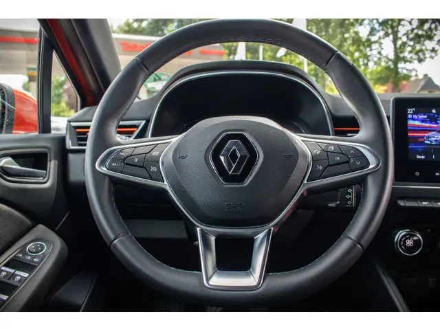 Renault Clio TCe 90 Intens 2021 Benzine 8