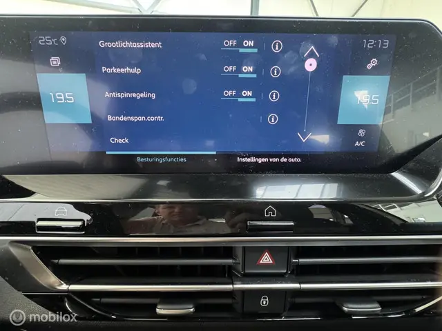 Citroën ë-C4 Shine 50 kWh 2022 Elektrisch 21