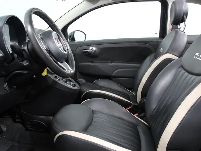 Fiat 500C 1.2 Lounge Automaat 2019 Benzine 33